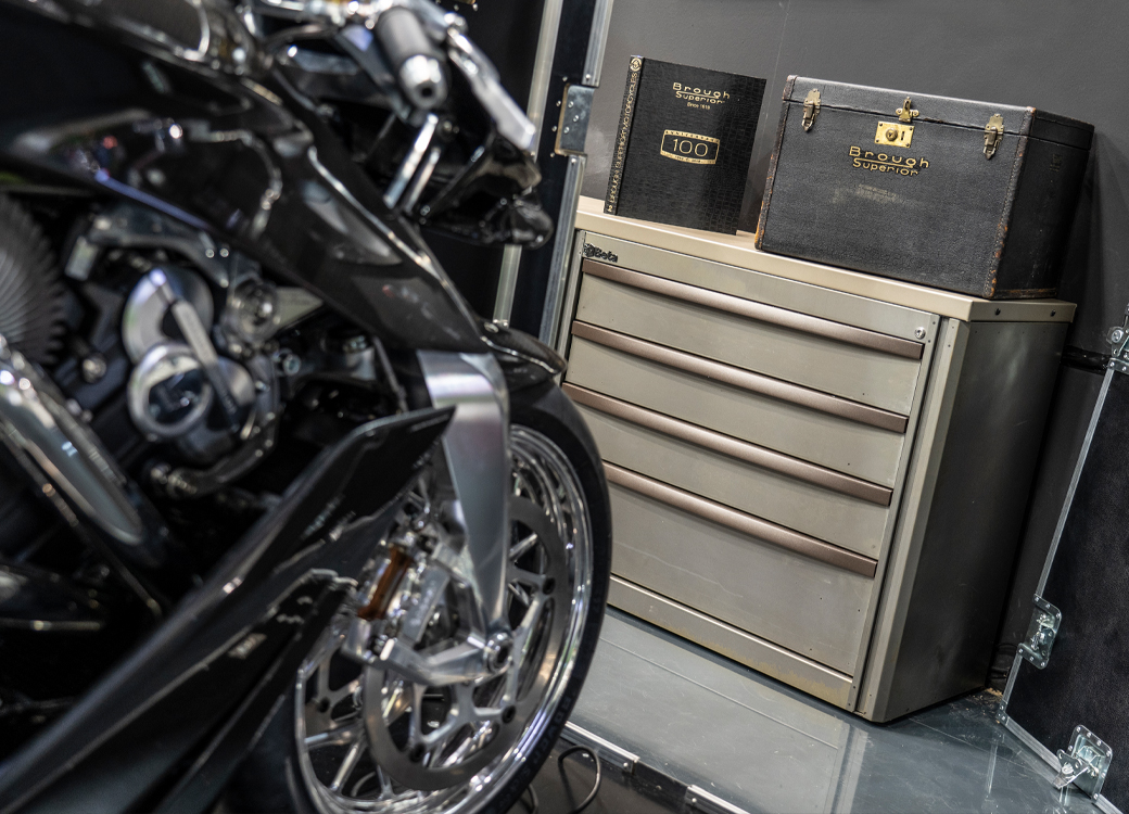 3dbeta-BroughSuperior-EICMA19-01