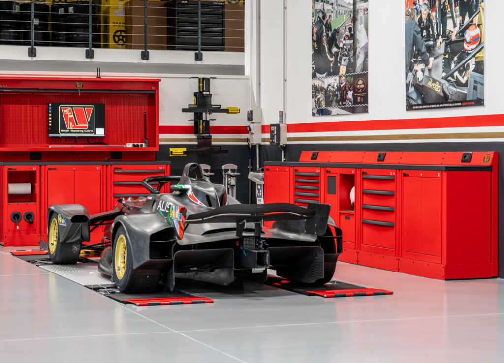 3dbeta-Wolf-Racing-Cars-01