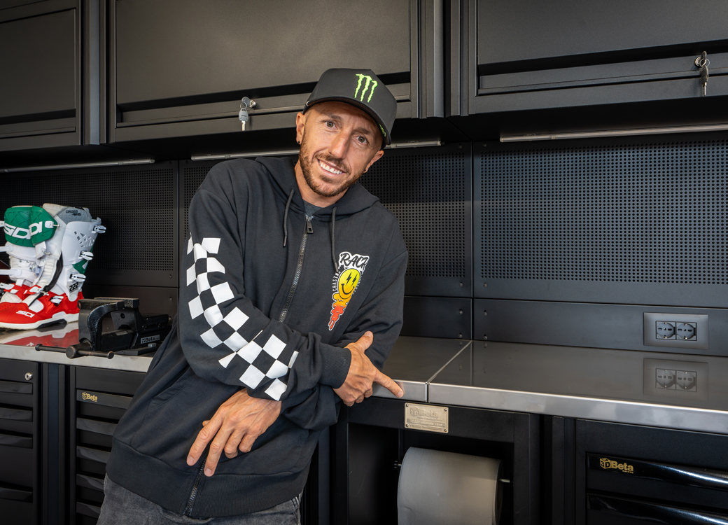 3dbeta-tony-cairoli-01