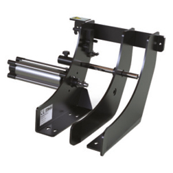 Adjustable pneumatic wheel clamp